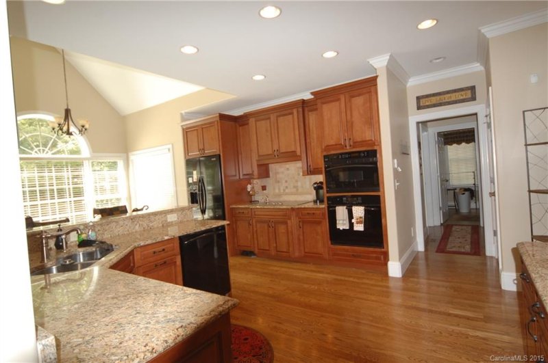 Property image 5 at 34 Gaston Road, Asheville, NC 28806