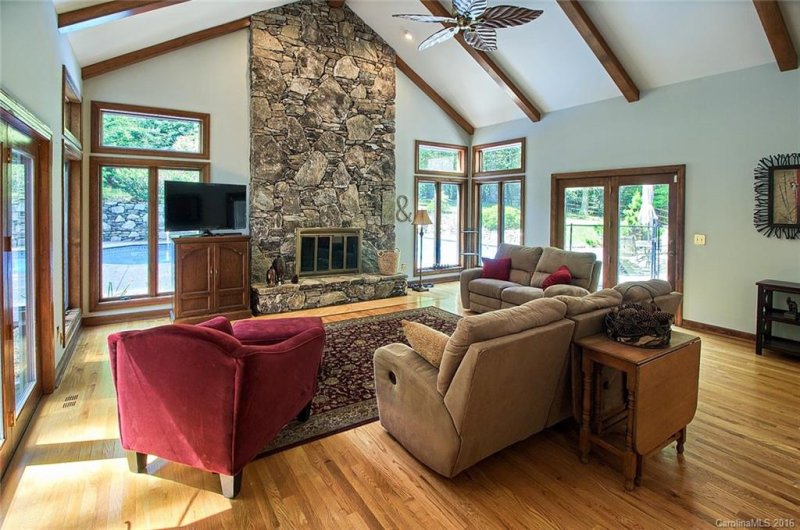 Property image 3 at 13 Mountain Lake Drive, Hendersonville, NC 28739