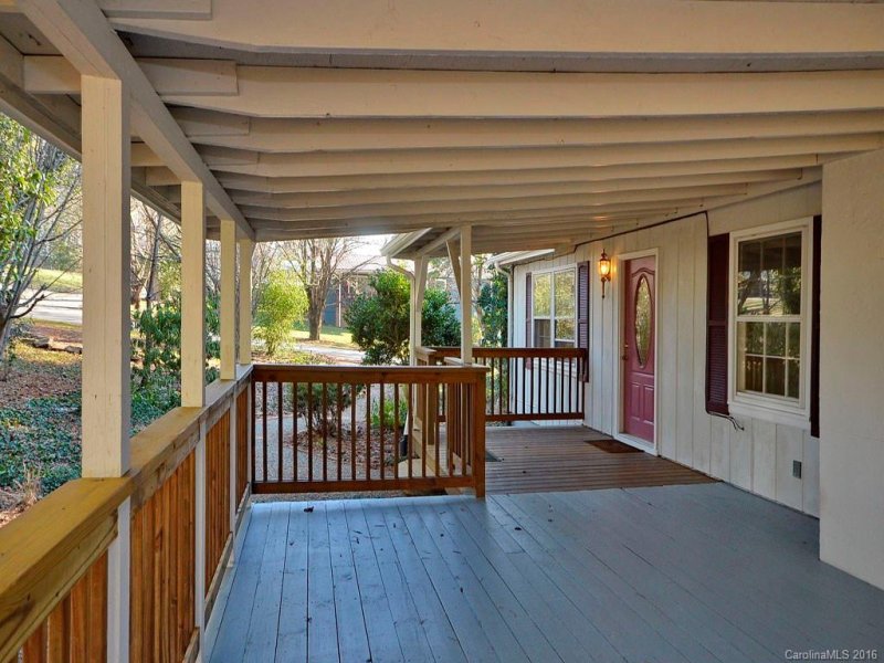 Property image 4 at 399 James Street, Clyde, NC 28721