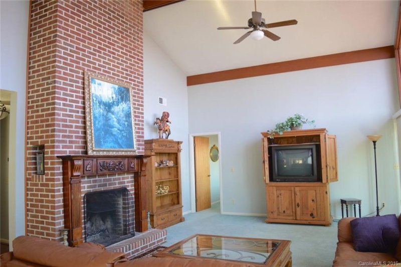 Property image 2 at 1309 Apple Lane, Spruce Pine, NC 28777