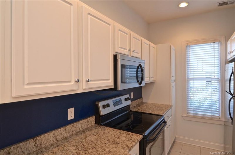 Property image 5 at 1061 Park West Drive, Charlotte, NC 28209