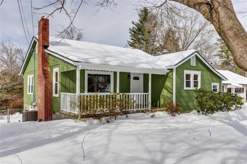 Property image 2 at 6 Fair Oaks Road, Arden, NC 28704