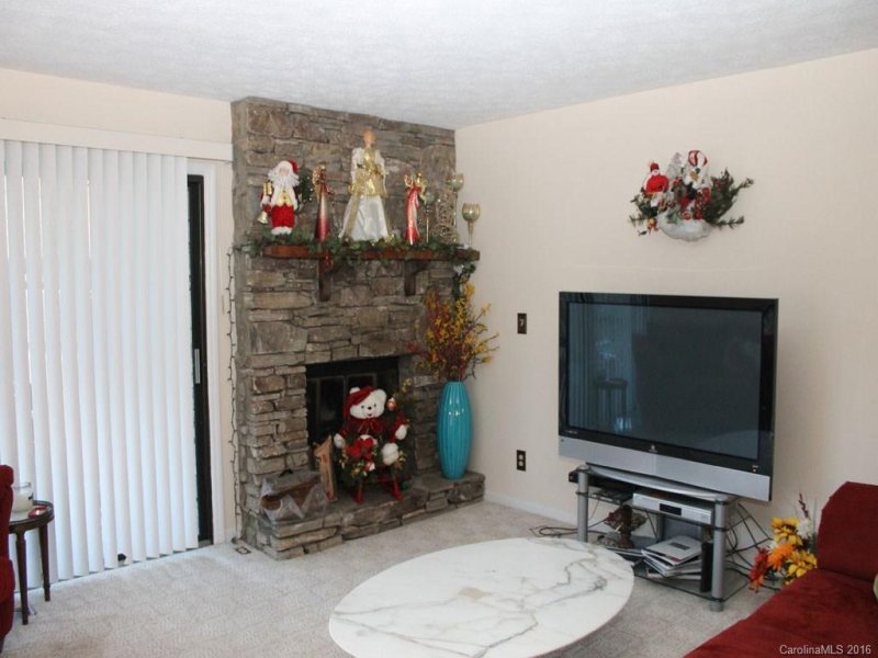 Property image 4 at 214 Juniper Lane, Hendersonville, NC 28739