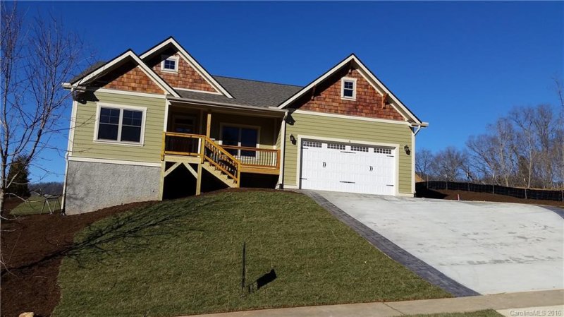 Property image 2 at 6 Shaker Court, Asheville, NC 28805