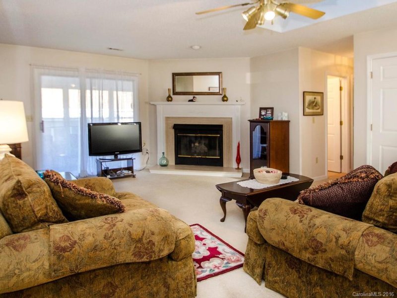 Property image 5 at 551 Woodfield Lane, Hendersonville, NC 28791