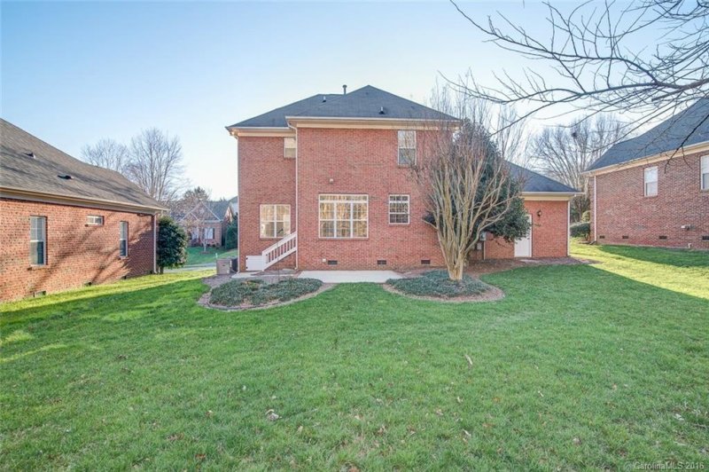Property image 2 at 10448 Misty Ridge Lane, Charlotte, NC 28277