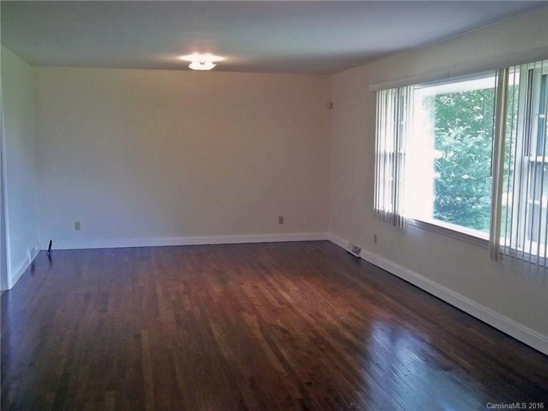 Property image 3 at 145 Rugby Forest Lane, Hendersonville, NC 28791