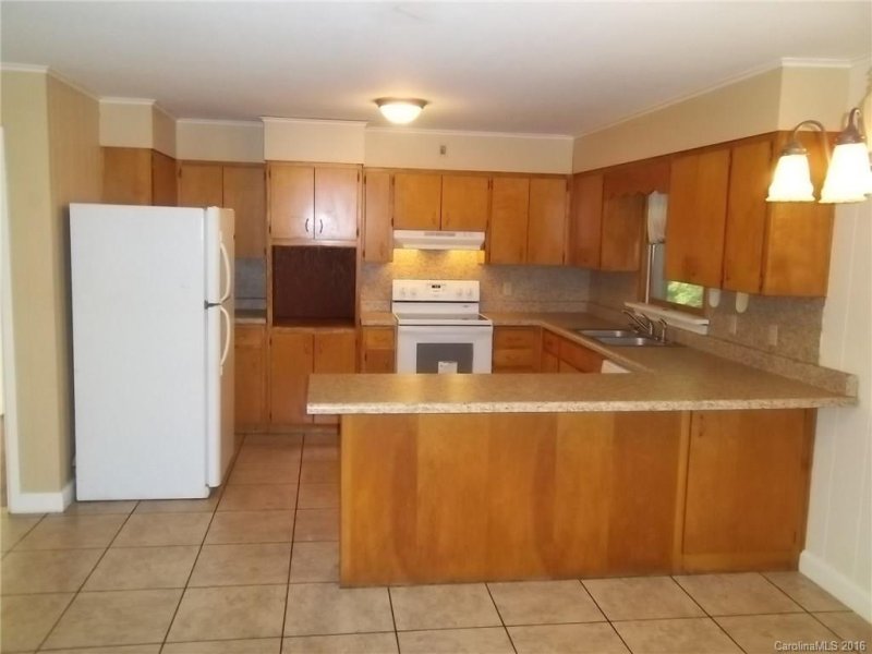 Property image 5 at 145 Rugby Forest Lane, Hendersonville, NC 28791