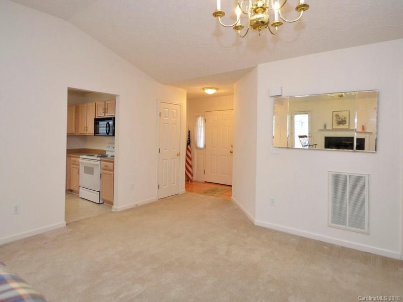 Property image 4 at 59 Creekside Court, Hendersonville, NC 28791