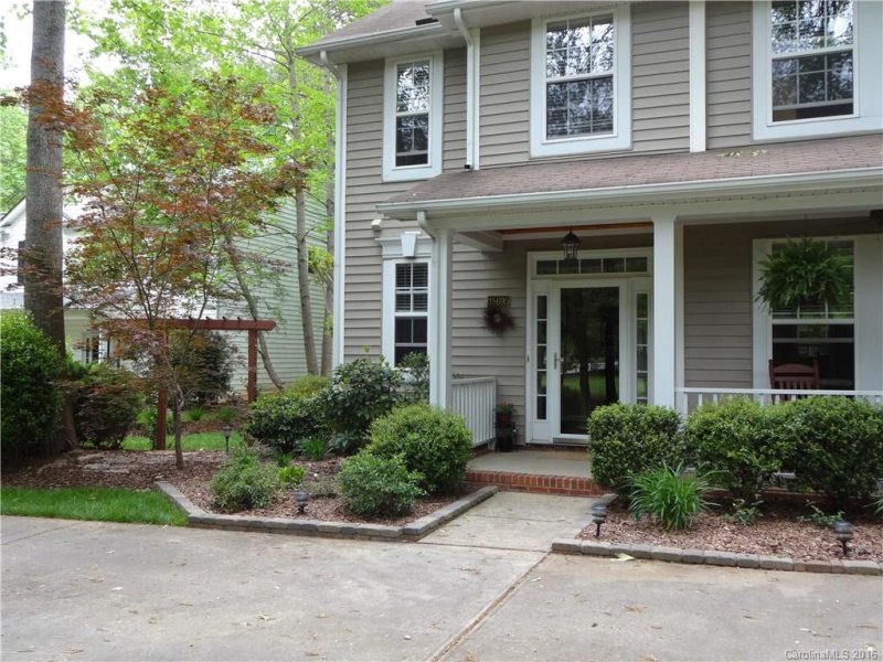 Property image 2 at 15695 Knoll Oak Court, Huntersville, NC 28078