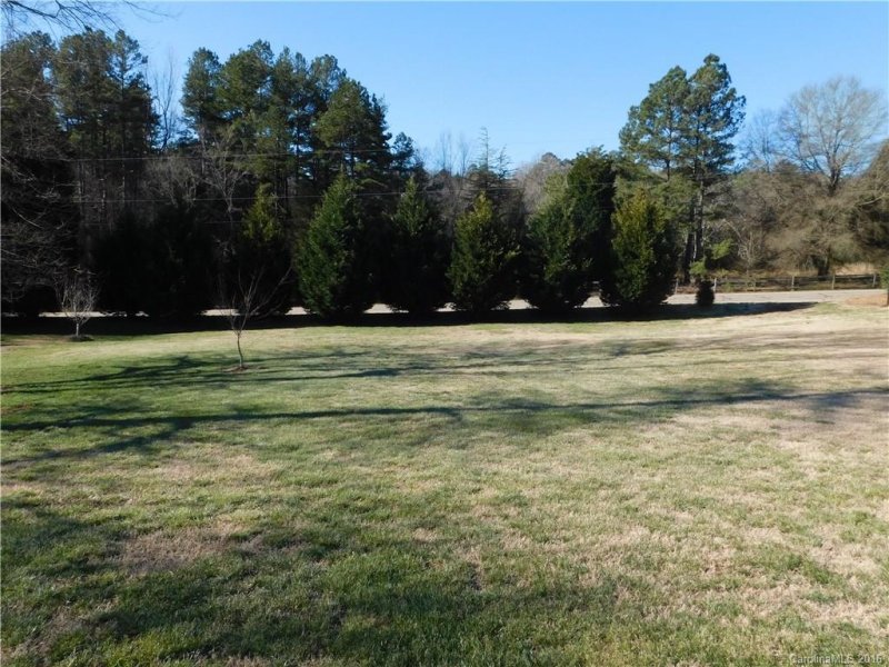 Property image 4 at 5625 Oakmont Street, Kannapolis, NC 28081