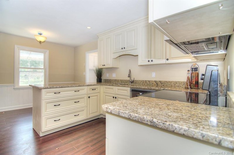 Property image 3 at 4432 Bobwhite Court, Charlotte, NC 28213