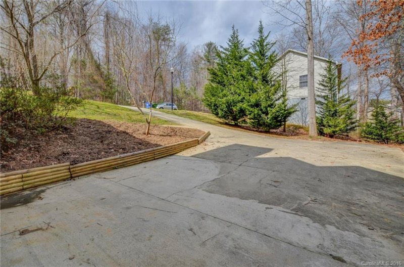 Property image 2 at 28 Grove Garden Avenue, Candler, NC 28715