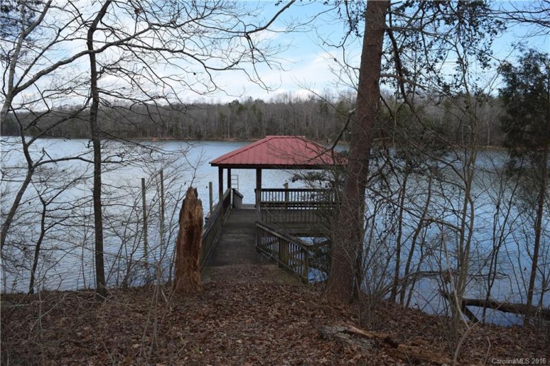 Property image 3 at 5807 Mountain Point Lane, Charlotte, NC 28216