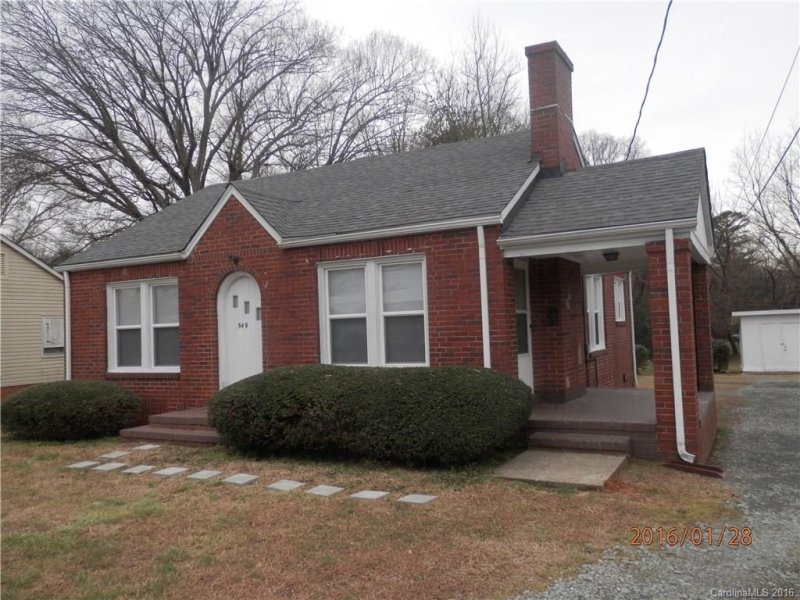 Property image 3 at 549 Sugar Creek Road, Charlotte, NC 28213