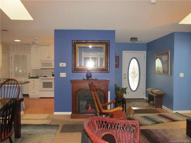 Property image 4 at 828 Sandburg Terrace, Hendersonville, NC 28791