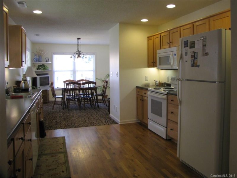 Property image 3 at 105 Charles Teague Drive, Candler, NC 28715