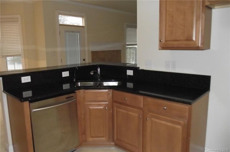 Property image 5 at 10803 Maryanna Court, Charlotte, NC 28213