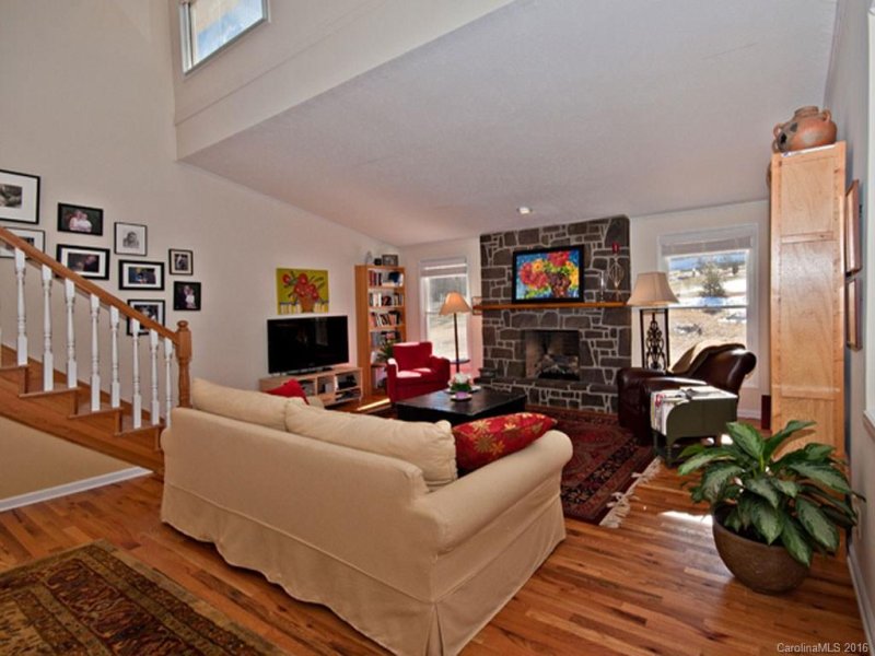 Property image 2 at 565 Stepping Stone Lane, Waynesville, NC 28786