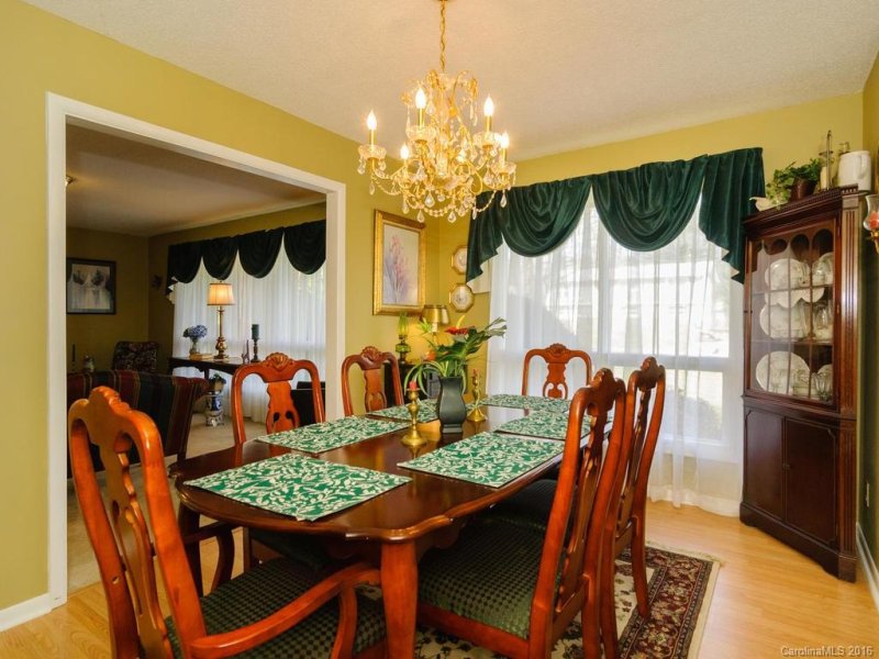 Property image 4 at 108 Brentwood Drive, Hendersonville, NC 28739