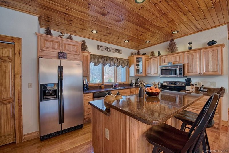 Property image 4 at 26 Constitution Avenue, Waynesville, NC 28785