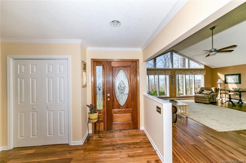 Property image 3 at 941 Eagles Court, Hendersonville, NC 28739