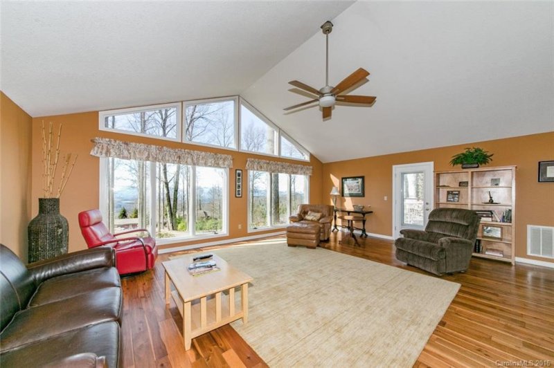 Property image 5 at 941 Eagles Court, Hendersonville, NC 28739