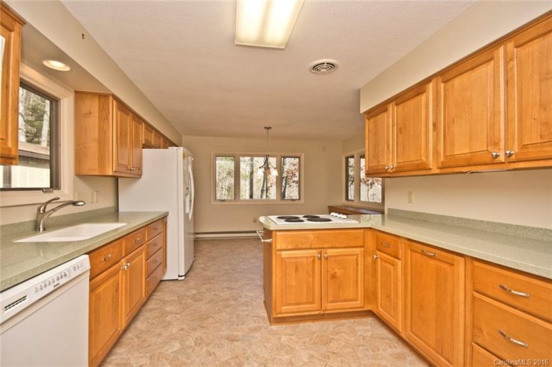 Property image 4 at 259 Fern Way, Black Mountain, NC 28711