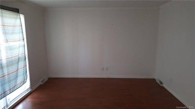 Property image 4 at 4404 Oak Lane, Charlotte, NC 28213