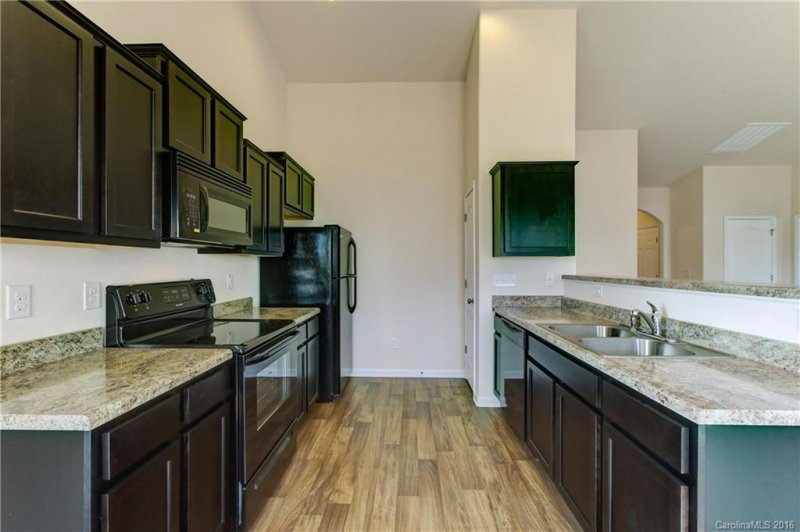 Property image 3 at 6302 Sydney Mae Lane, Charlotte, NC 28262