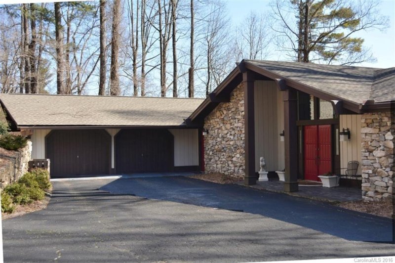 Property image 2 at 2016 Hebron Road, Hendersonville, NC 28739