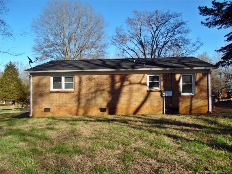 Property image 2 at 100 Autumn Place, York, SC 29745