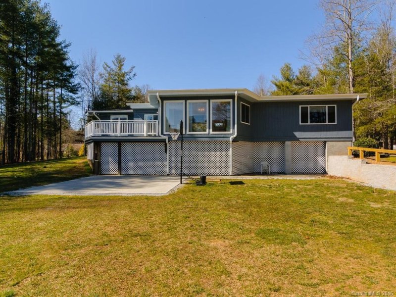 Property image 3 at 214 Vincent Place, Hendersonville, NC 28739