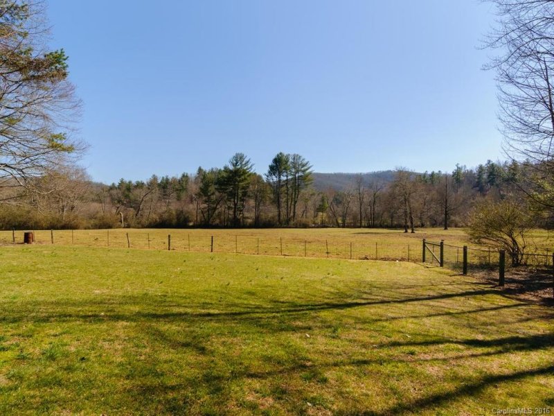 Property image 5 at 214 Vincent Place, Hendersonville, NC 28739