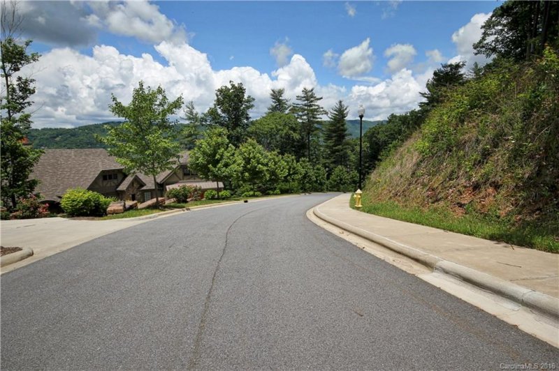 Property image 5 at 84 Grove Cove Drive, Asheville, NC 28804