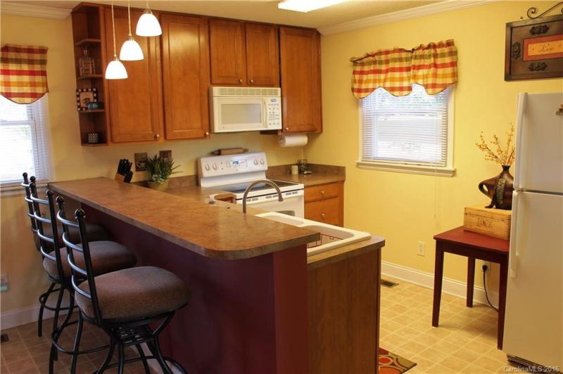 Property image 5 at 810 Brookwood Drive, Mooresville, NC 28115