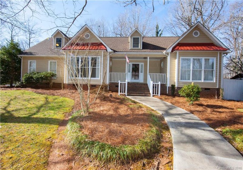 1170 Candlelight Drive