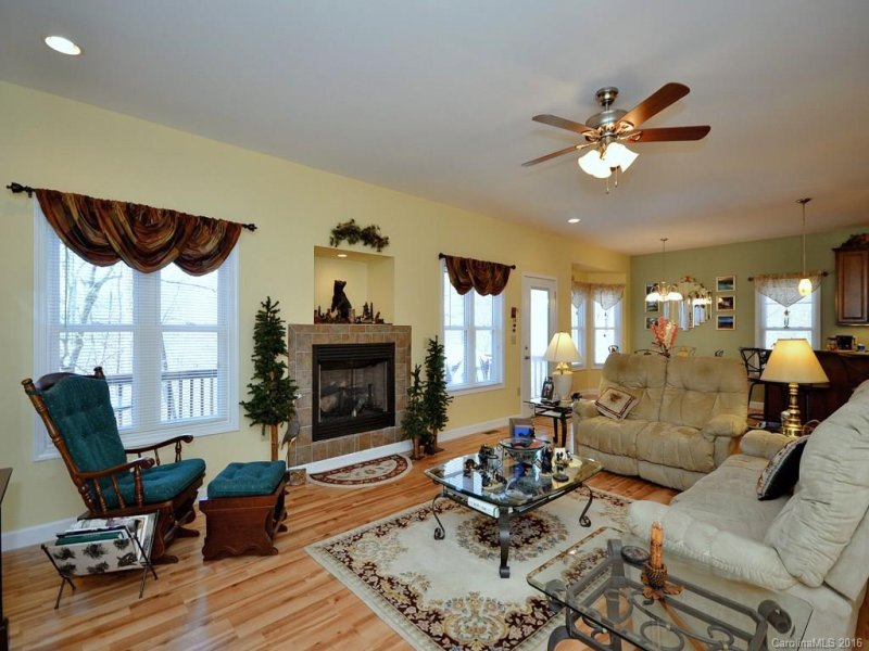 Property image 4 at 688 Henry Dingus Way, Maggie Valley, NC 28751