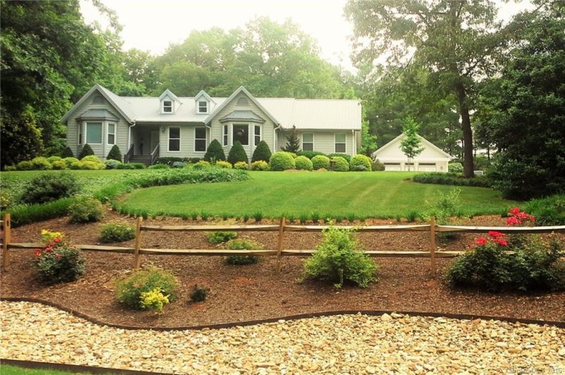 434 River Haven Drive