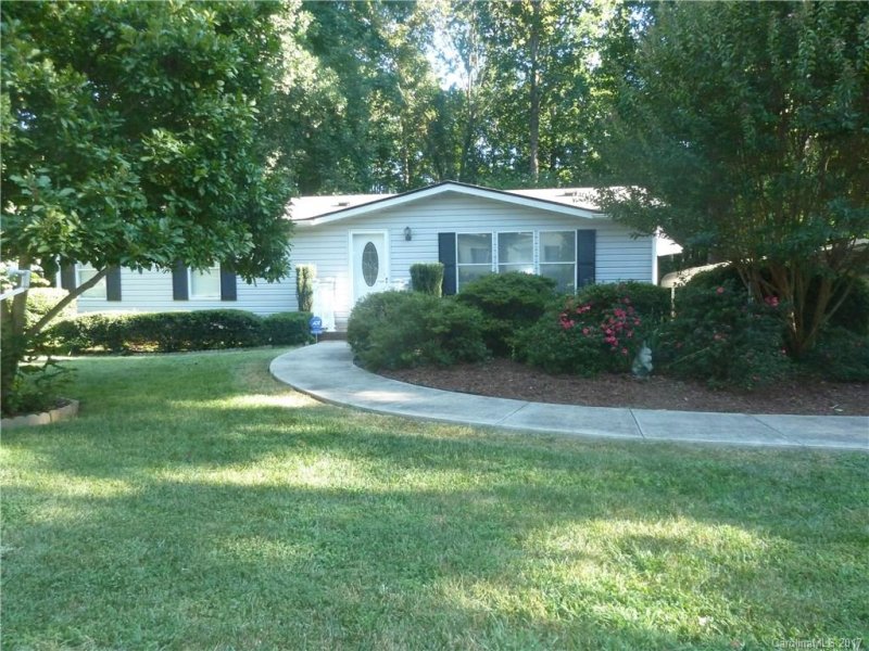 924 Sentinal Oak Drive