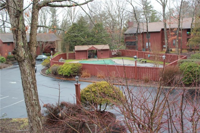 Property image 3 at 118 Cedar Forest Trail, Asheville, NC 28803