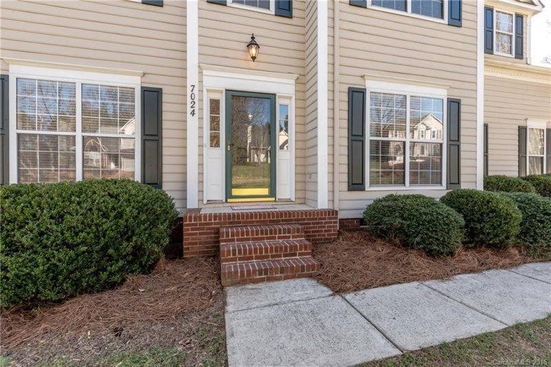 Property image 2 at 7024 Neuhoff Lane, Charlotte, NC 28269