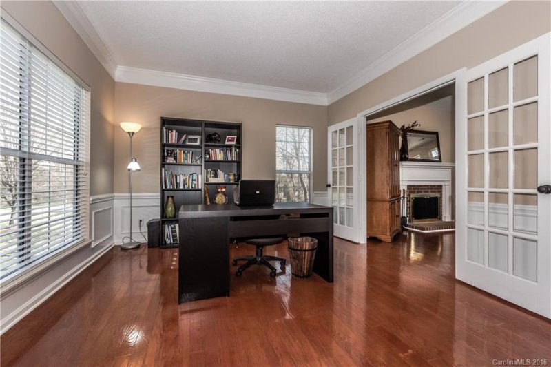 Property image 4 at 7024 Neuhoff Lane, Charlotte, NC 28269