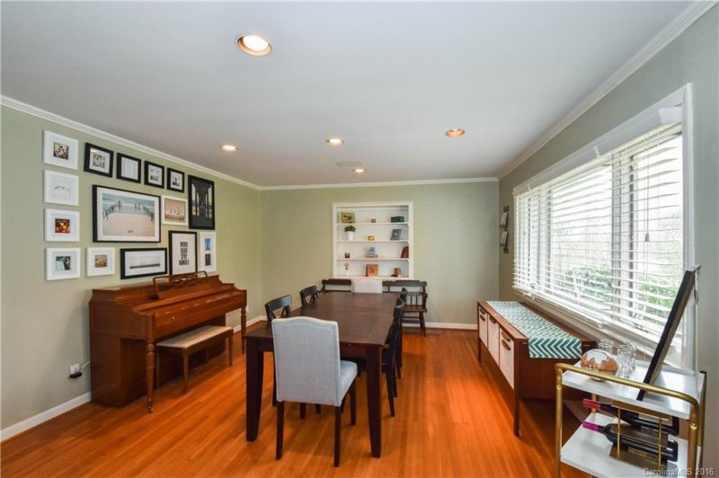 Property image 2 at 424 Beverly Circle, Charlotte, NC 28270