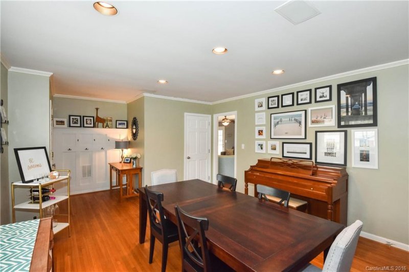 Property image 3 at 424 Beverly Circle, Charlotte, NC 28270