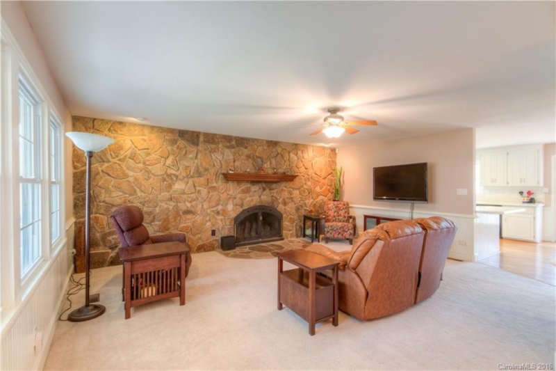 Property image 3 at 124 Canterbury Lane, Weddington, NC 28104