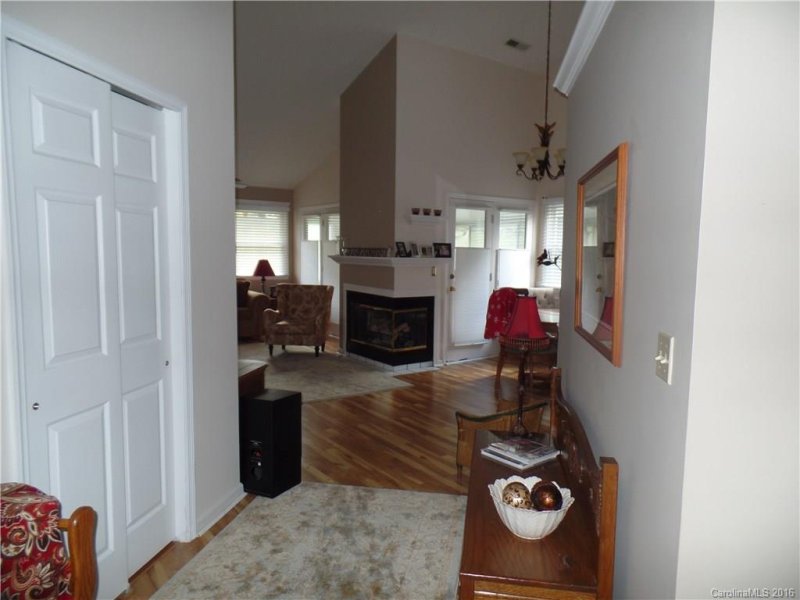 Property image 4 at 6 Tisha Lane, Hendersonville, NC 28739