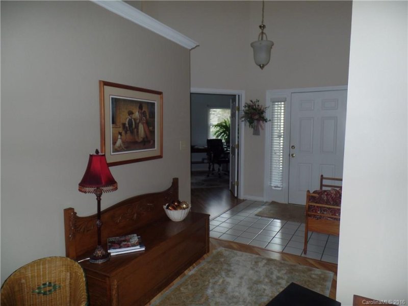 Property image 5 at 6 Tisha Lane, Hendersonville, NC 28739