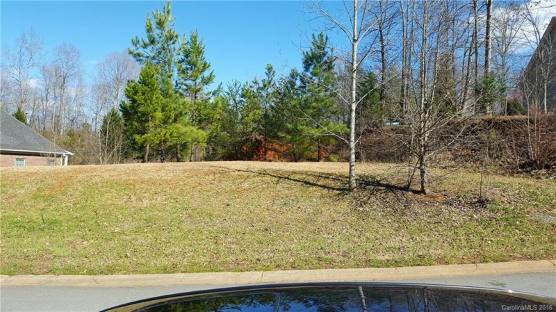 1011 Marguerite Drive