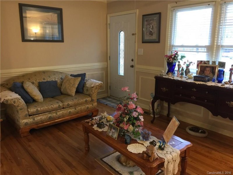 Property image 2 at 204 Lou Drive, Gastonia, NC 28052